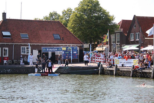 Johan komt aan in Medemblik (foto: compri)