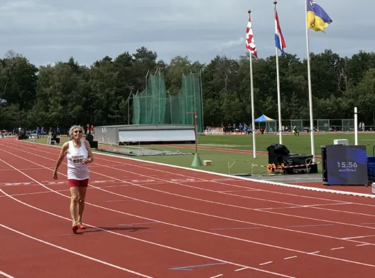 Nieuw Nederlands Record AV23 op 100 meter V85 <h4>Sfeerverslag NK Masters 2026</h4>